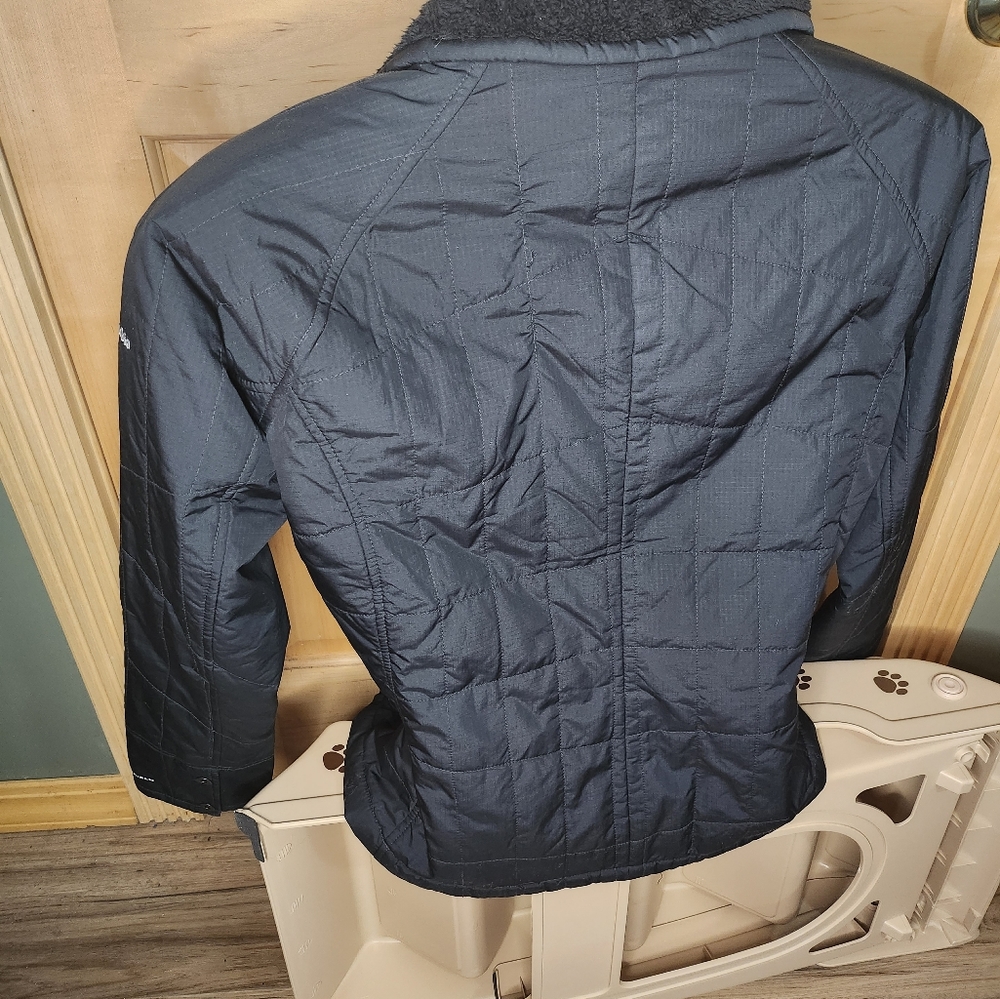 Women's Columbia Winter Jacket-- LIKE NEW